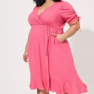 Torrid Women’s Size 2X Midi Swiss Surplice Dress Salmon Short Sleeves Pockets